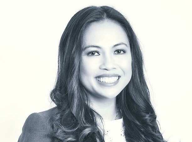 "Chúng ta có thể dùng quỹ hưu bổng của cá nhân để đầu tư mua nhà hoặc mua một cơ sở thương mại". (Quyên Lê)