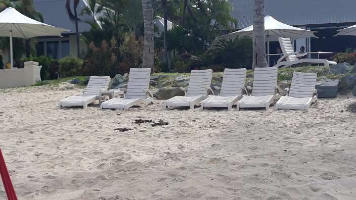 Catseye beach in Hamilton Island remains closed 