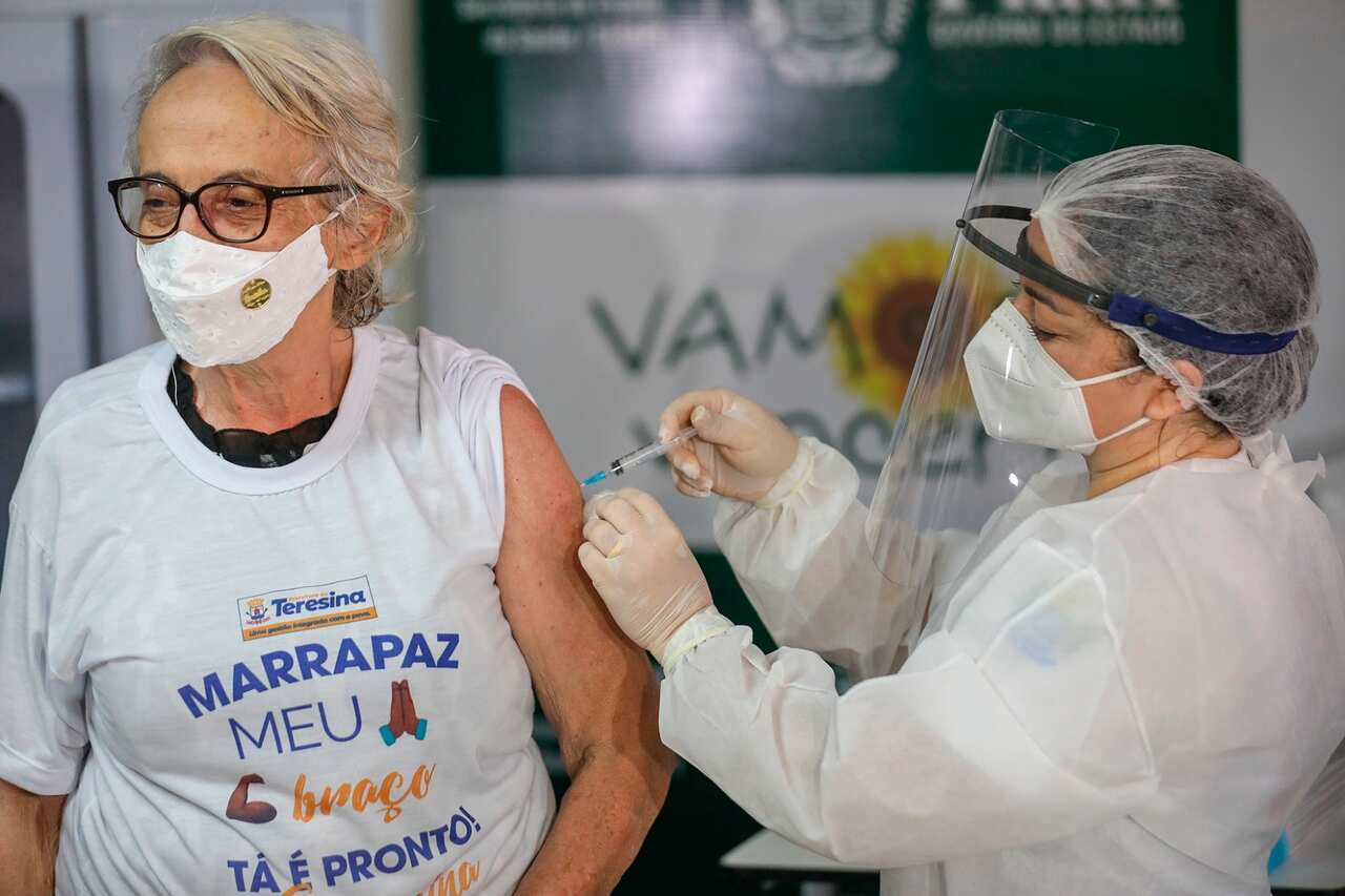 Vaccinations underway in Brazil 