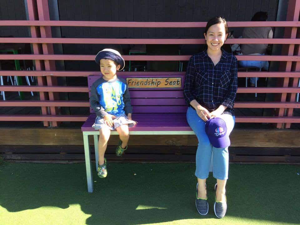 "Con bắt đầu biết linh hoạt và mềm dẻo hơn trong cách chơi với bạn", chị Vi Phương.