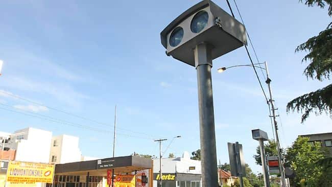 Victoria Police to warn drivers about speed cameras as pay fight escalates