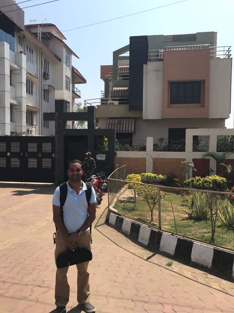 Gaurav Joshi visited MS Dhoni's house in Ranchi in India.
