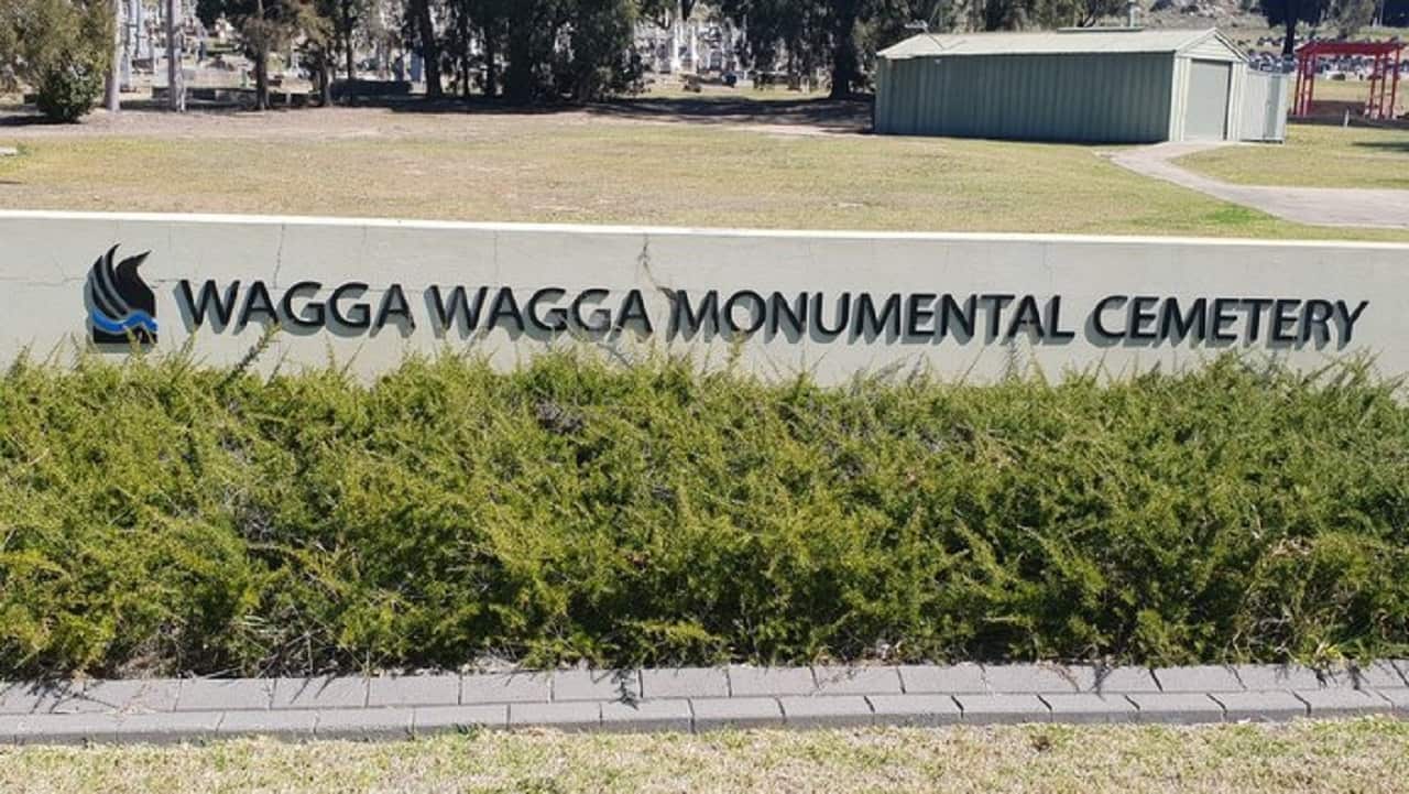 Wagga cemetary