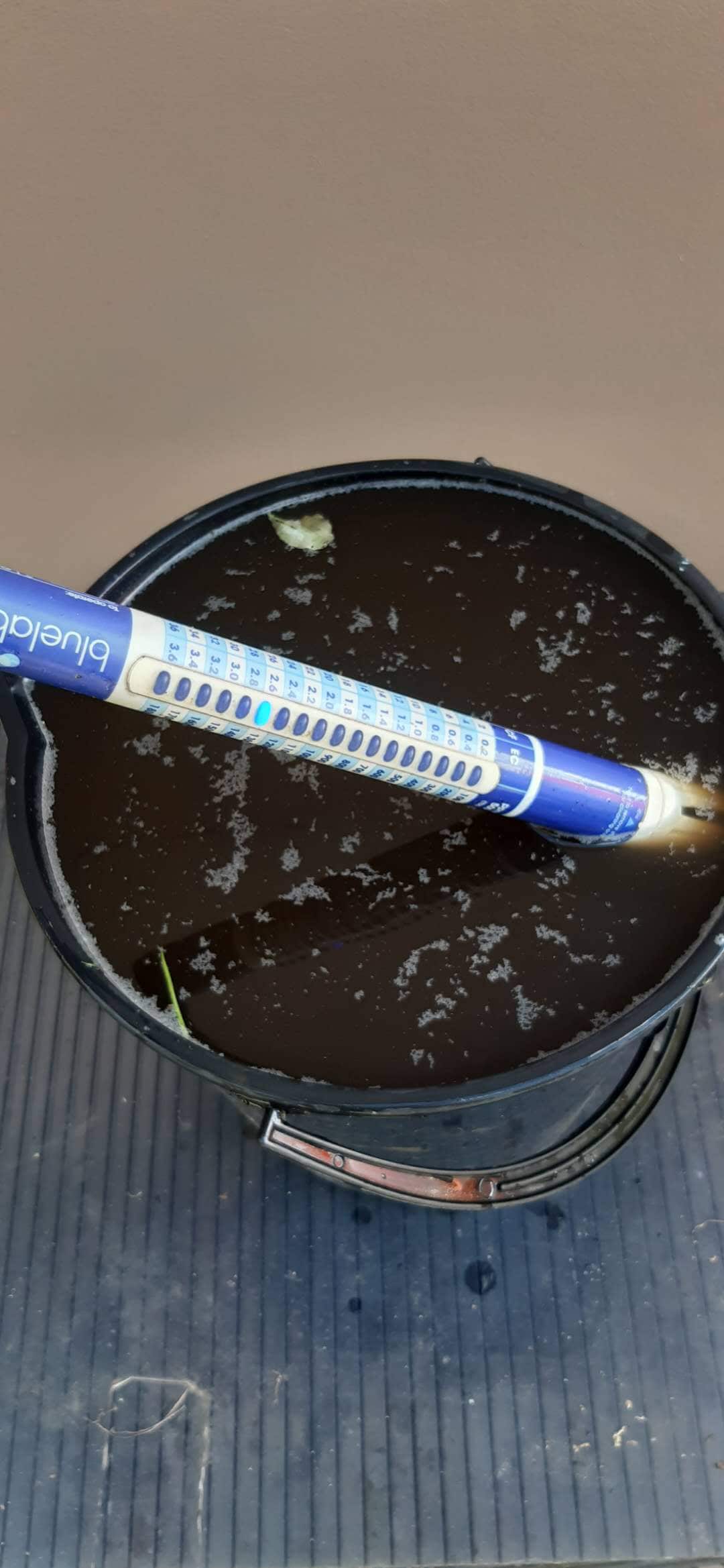 Making home compost bin step 5