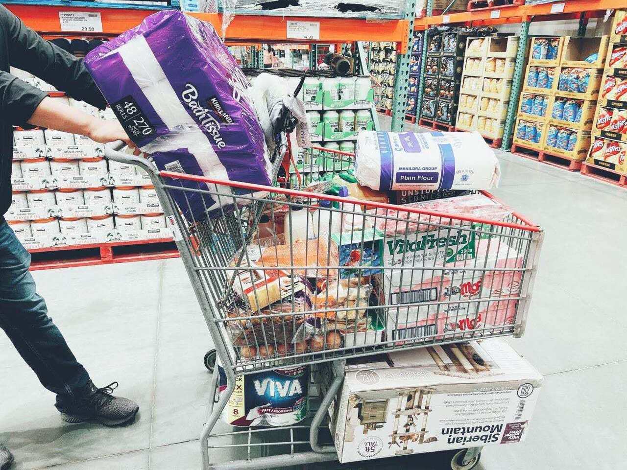 Tina在墨尔本放宽限制首日出门购物