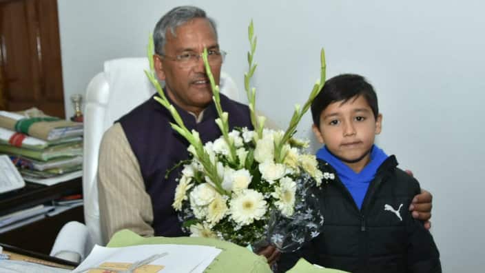 Atharv_A fan of Virat Kohli met with CM Uttarakhand India