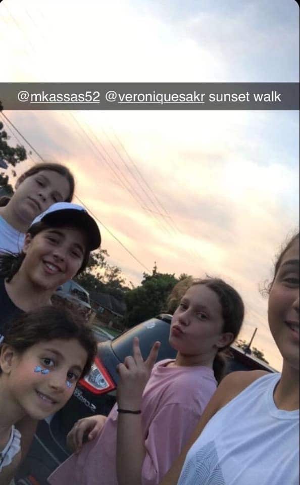 صورة الأطفال قبل تعرضهم للحادث في أوتلاندز بدقائق كما نشرتها والدة الأطفال الثلاثة ليلى عبد الله 