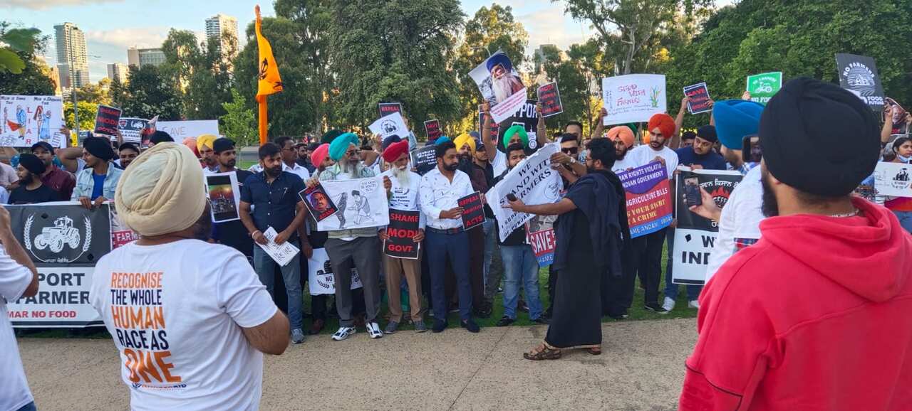 Protesters raised slogans and banners in support of the ongoing Indian farmers’ protest.