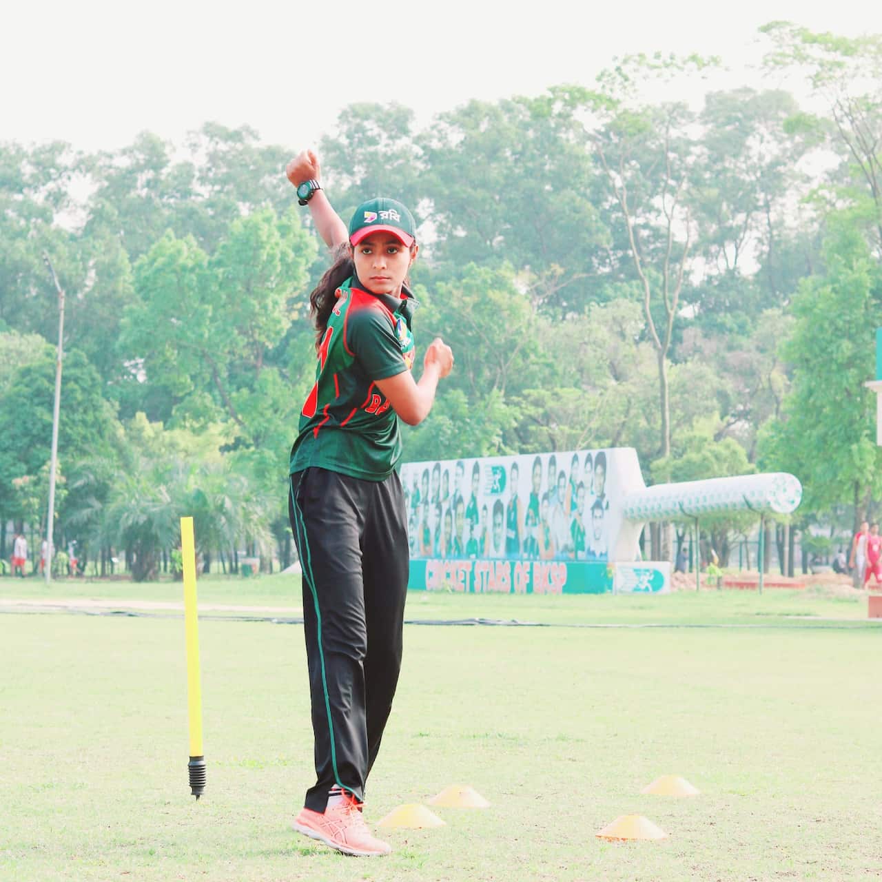 সিডনির ব্যাংকসটাউন স্পোর্টস উইমেন্স ক্রিকেট ক্লাবের বর্ষসেরা ক্রিকেটার নির্বাচিত হয়েছেন বাংলাদেশী নারী ক্রিকেটার জান্নাতুল ফেরদৌস সুমনা।