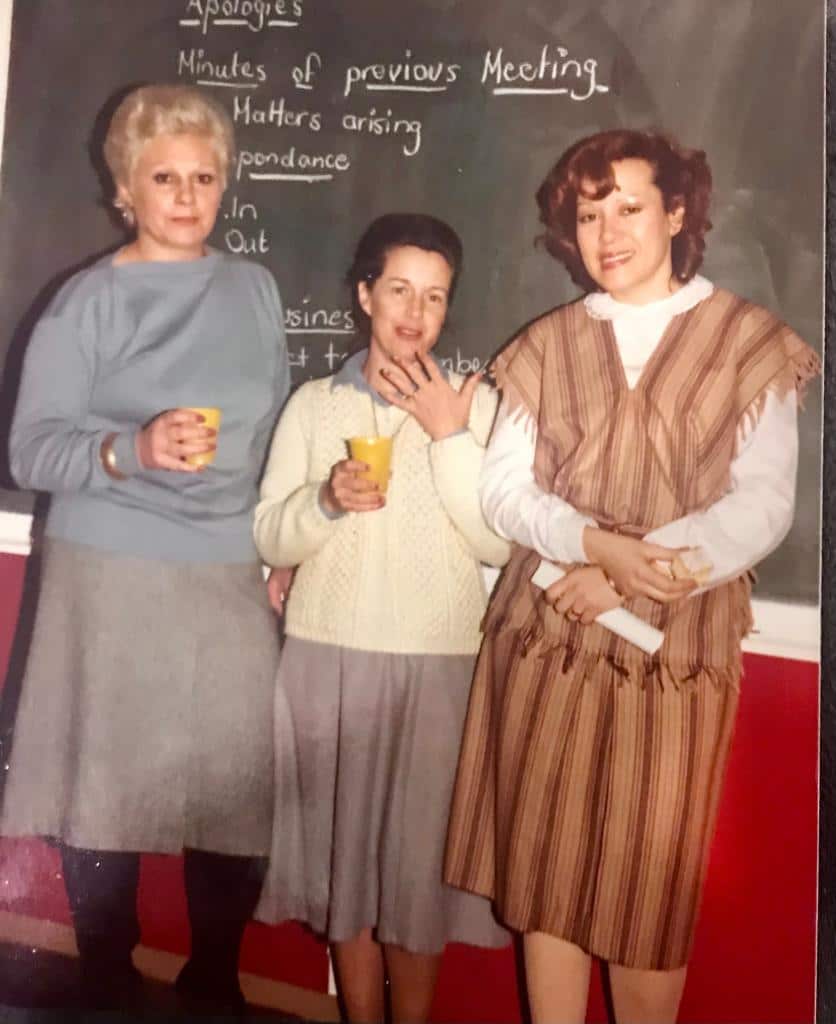 3 maestras de la escuela, Irene Carlos, Cecilia Uteda y Yolanda Cuberes.