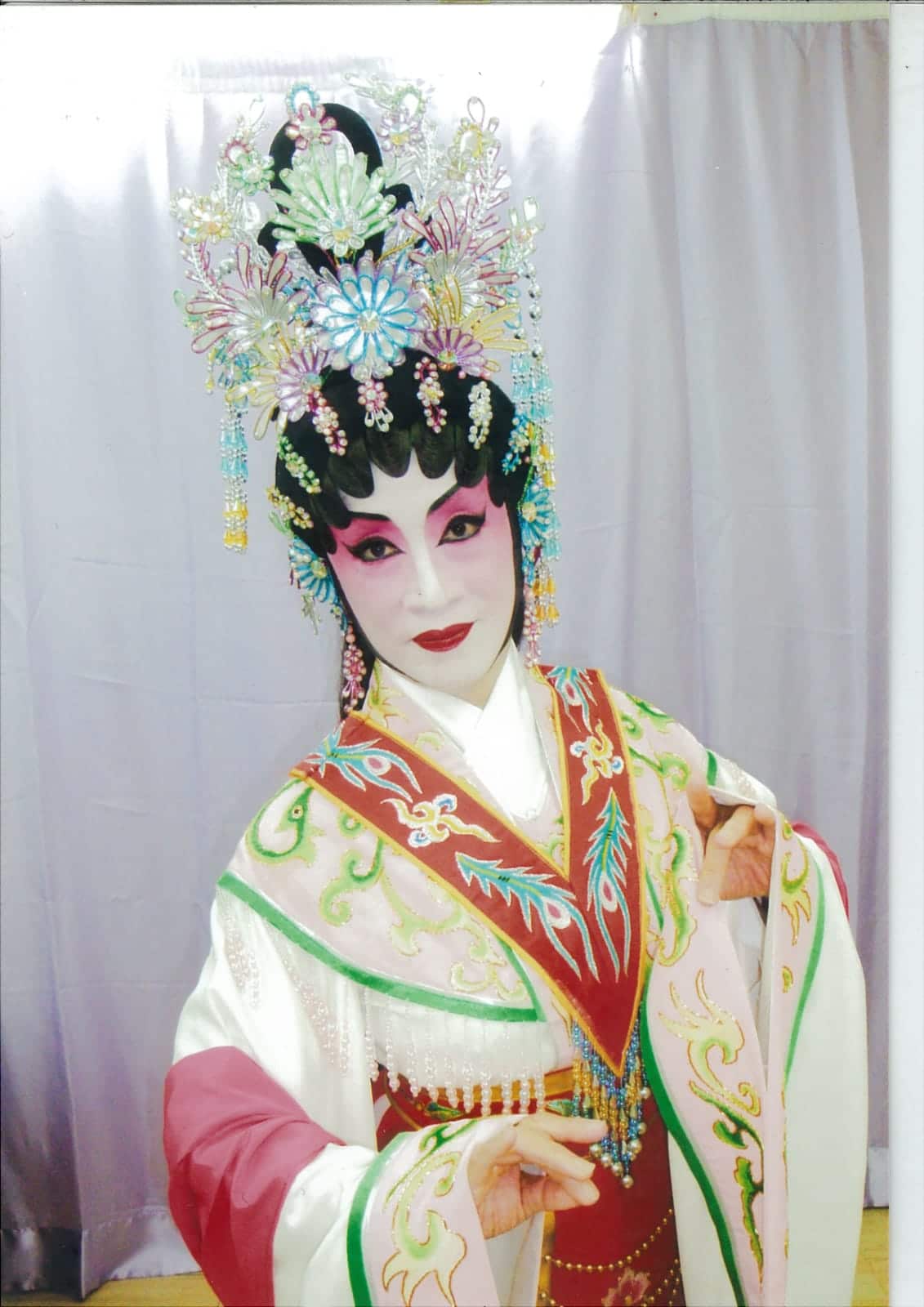 葉蕙霞回香港，向師傅請教大戲化妝要訣