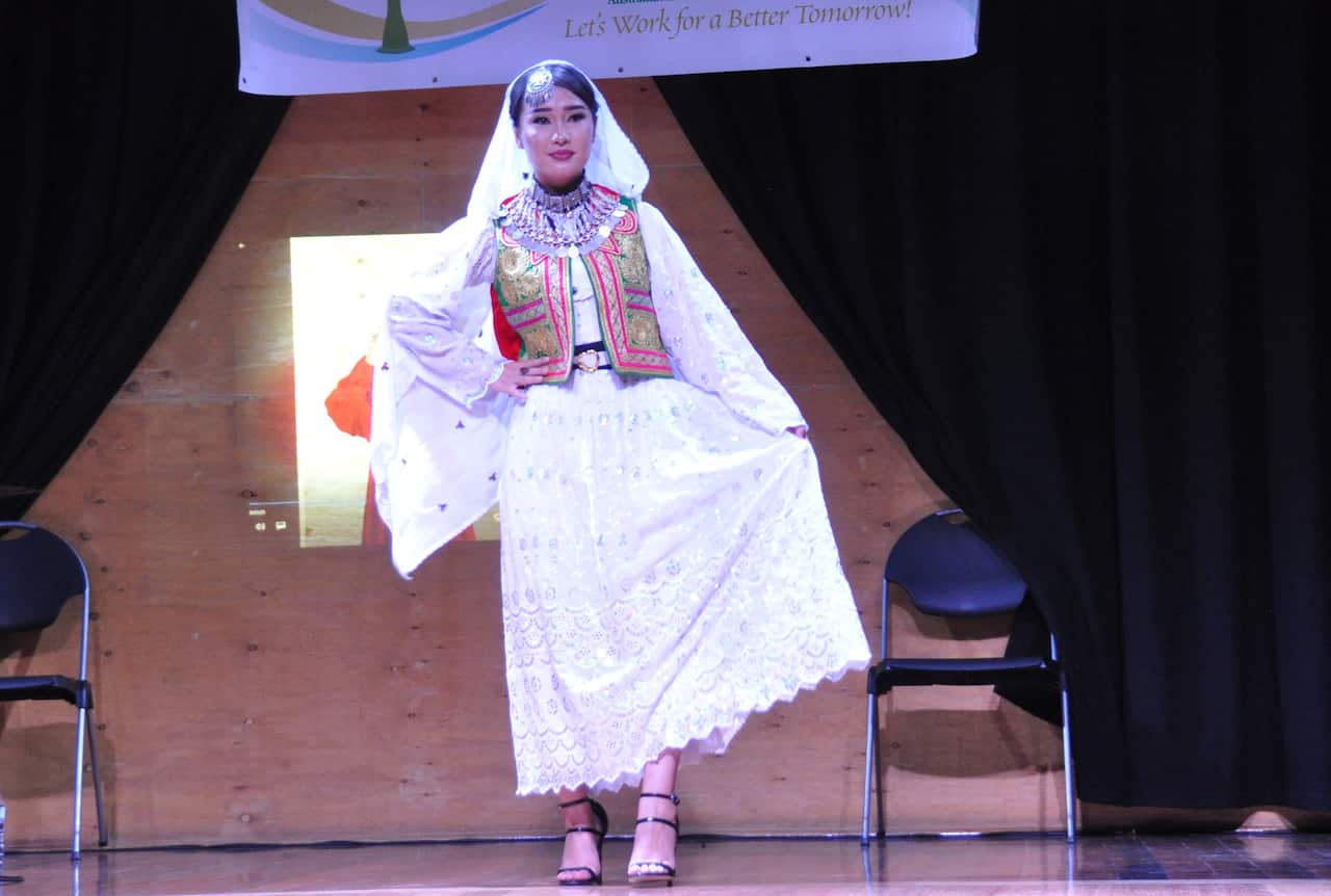 در جشن روز جهانی زن شبکه دوستی زنان هزاره آسترالیا لباس‌های سنتی هزارگی نیز نمایش داده شد.