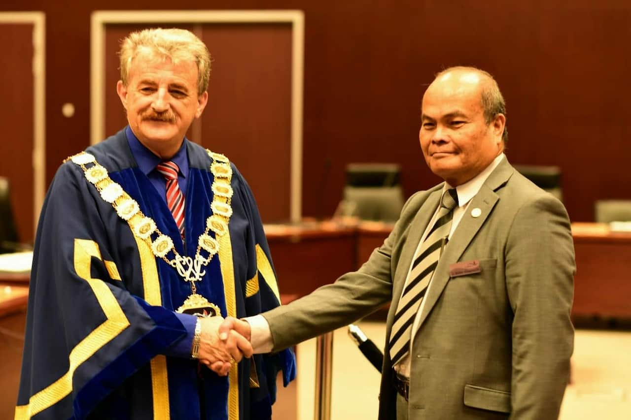 Elected Mayor Peter Maynard and elected Deputy Mayor Walter Villagonzalo 
