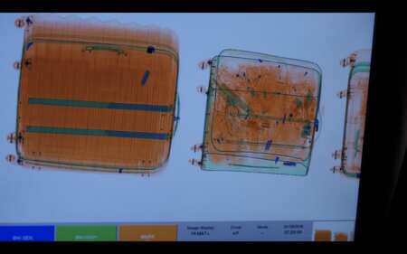 澳洲海關搗破一個私煙犯罪集團，拘捕 3 名中國籍男女。