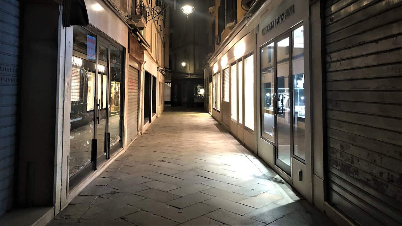 An empty street in the centre of Venice