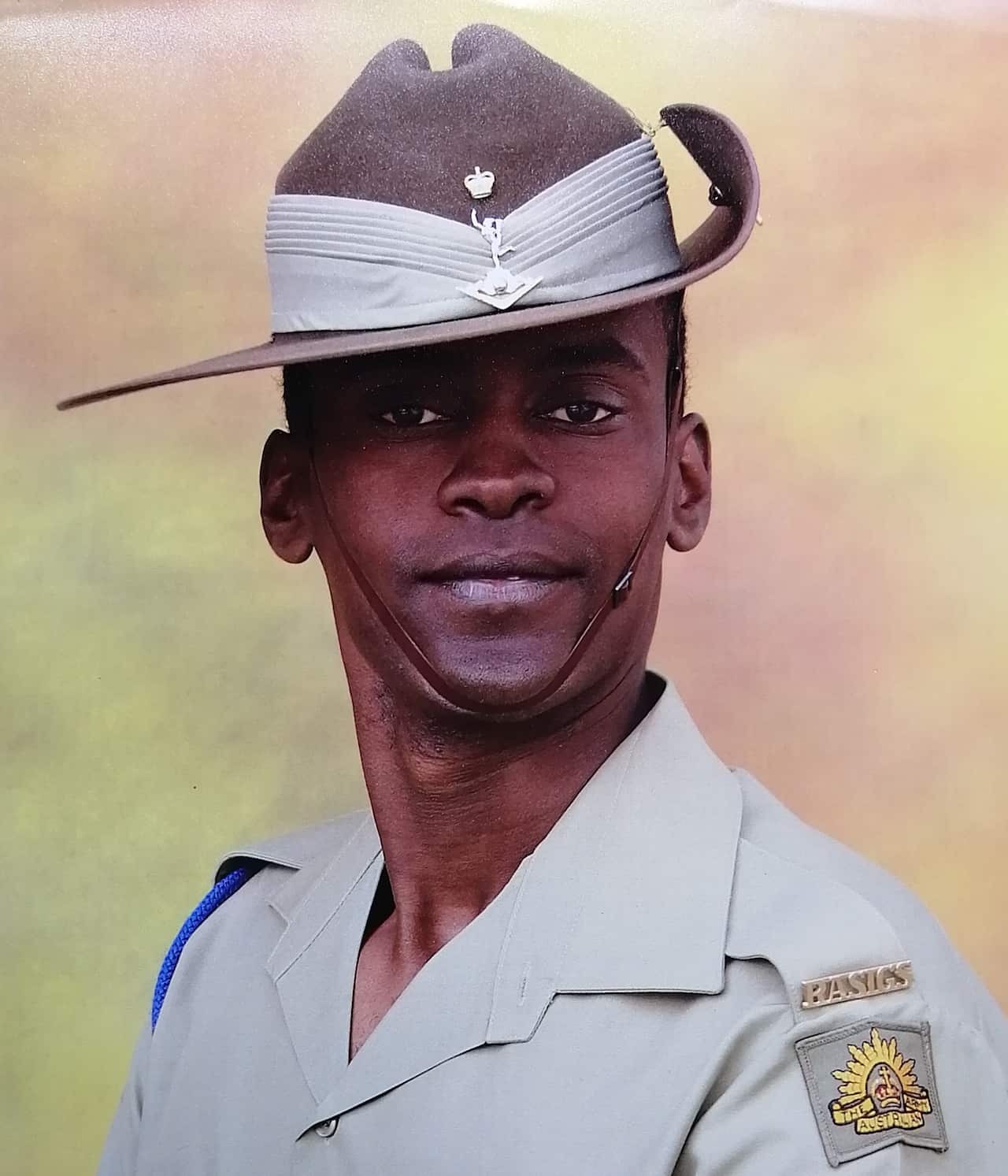 تجربة ضابط استرالي سابق "الجيش يضم الجميع ولا يقتصر على ثقافة البيض"