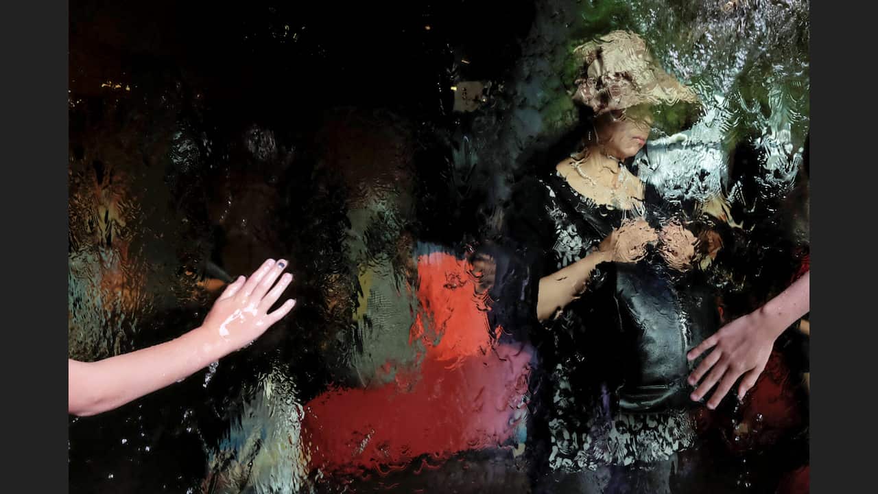 Yiannis Yiasaris' photo-finalist in Miami and Istanbul street photography festivals. 