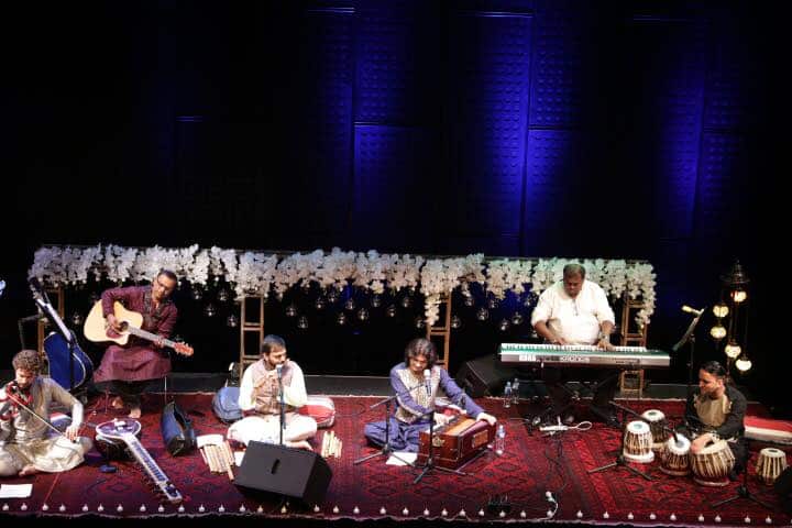 Zia Sahill live on stage 