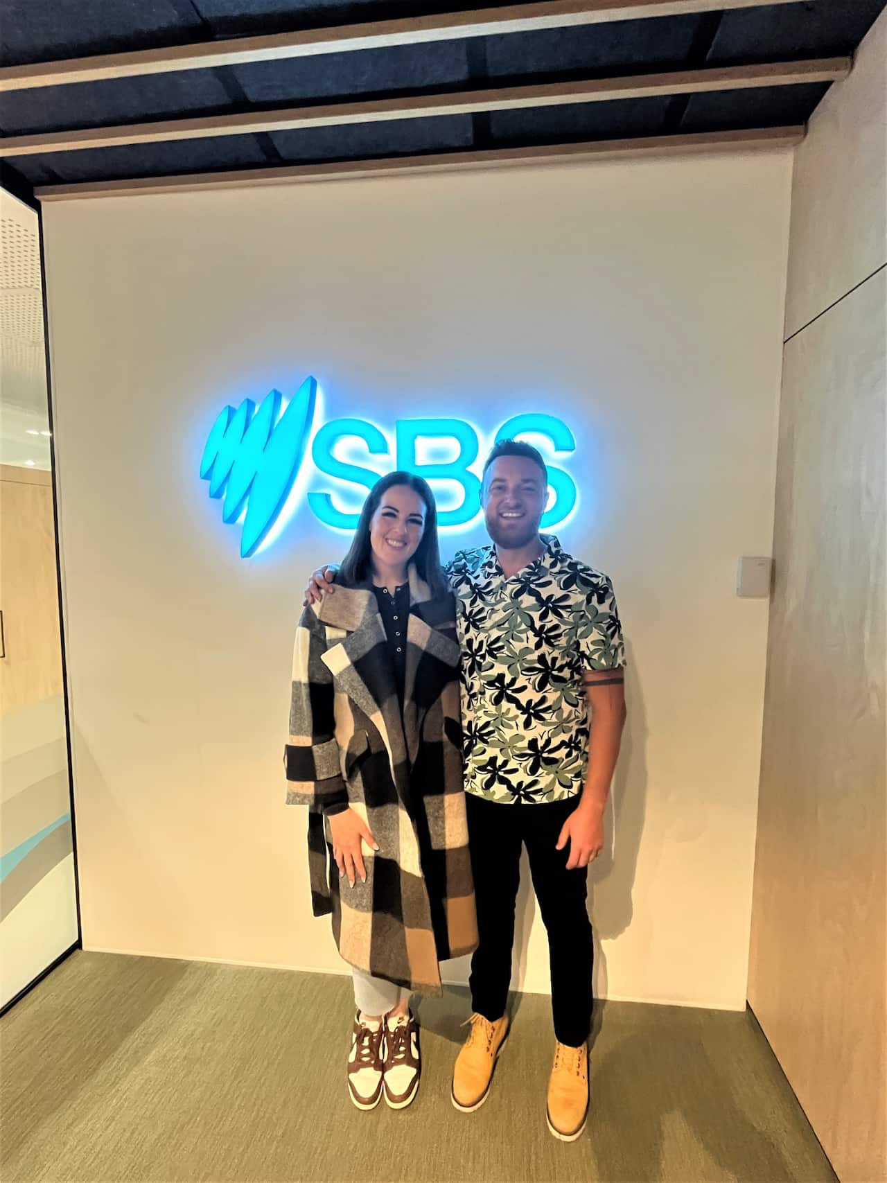 Solo-mum Belinda Payne and sperm-donor and potential solo-dad Stathi Vamvoulidis at SBS Melbourne offices / SBS Greek / Panos Apostolou