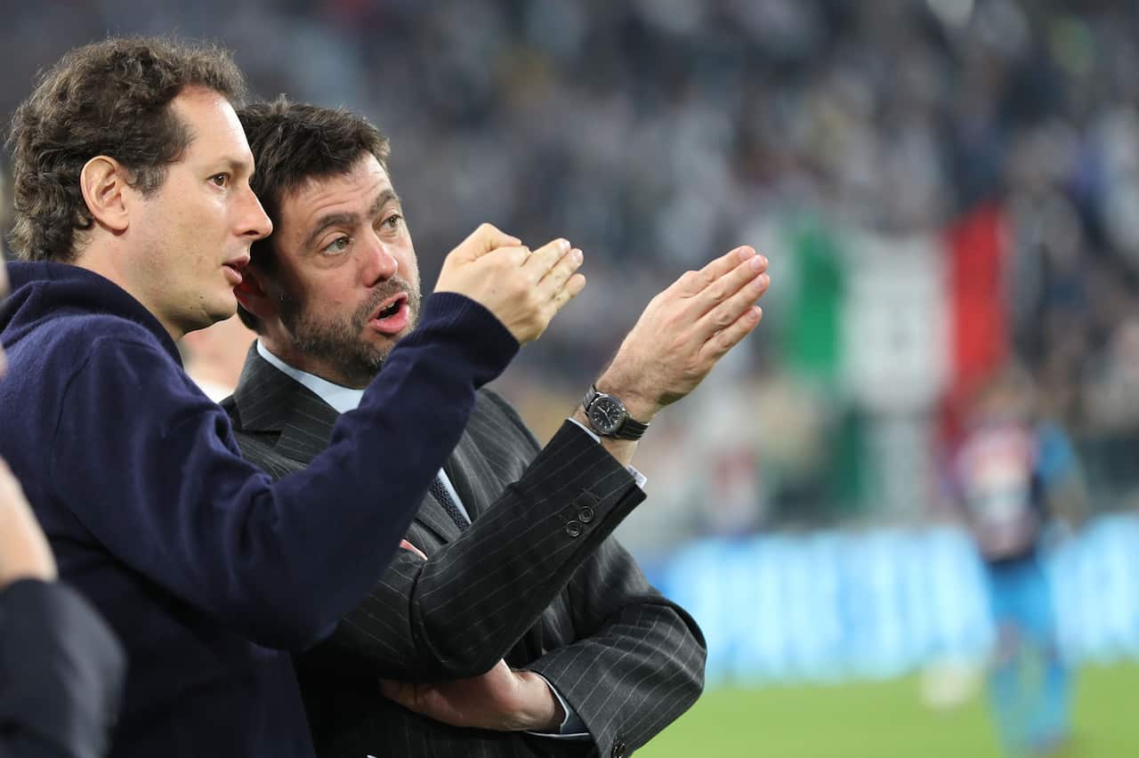 John Elkann e Andrea Agnelli durante una partita della Juventus.