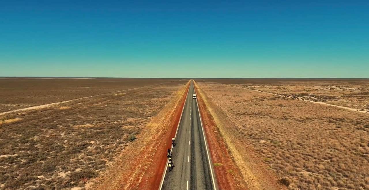 Imajen balun husi estrada iha Australia
