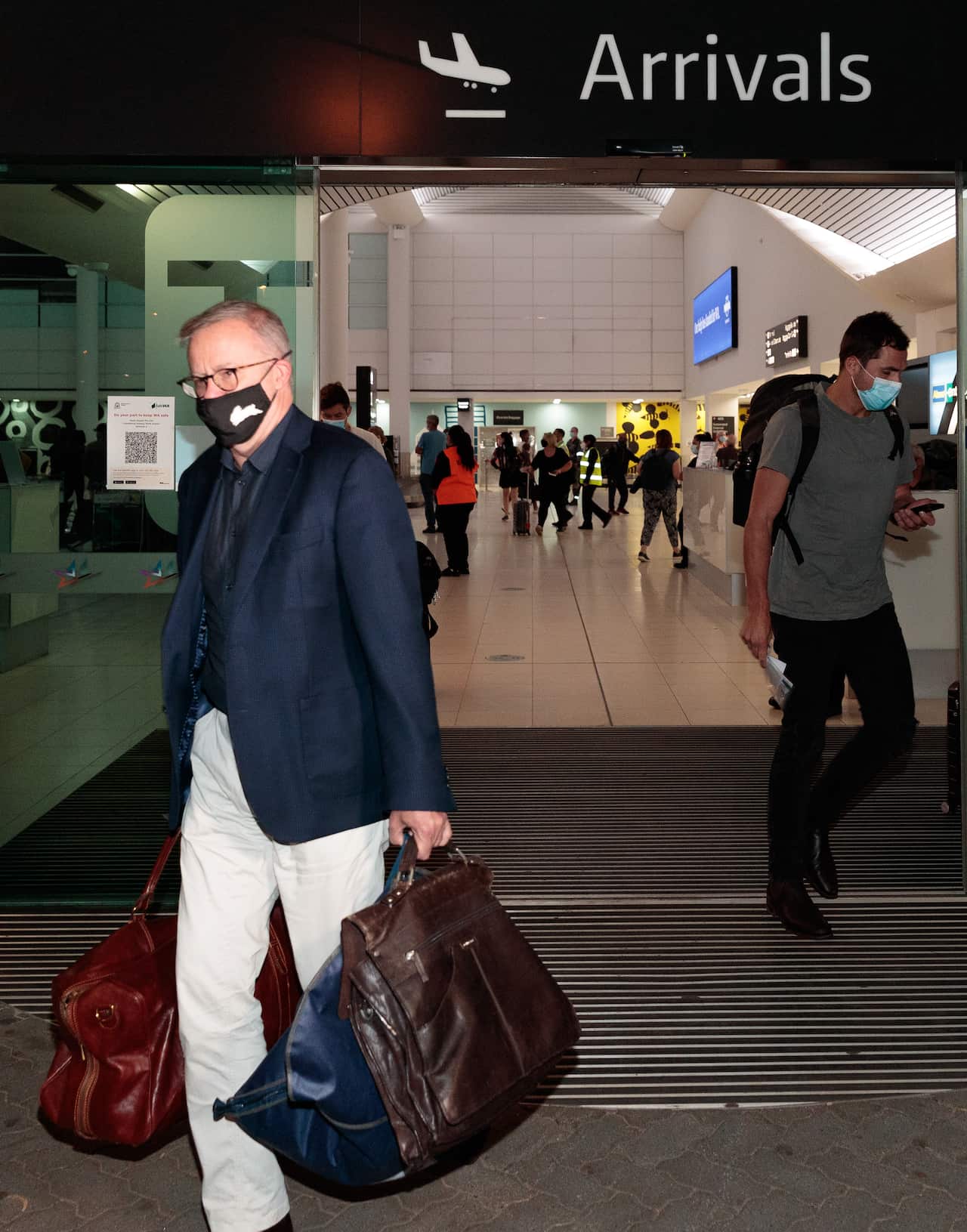 Federal Opposition Leader Anthony Albanese arrives at Perth Domestic Airport in March 2022. 