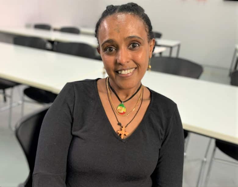 Elsa Debessa is learning English