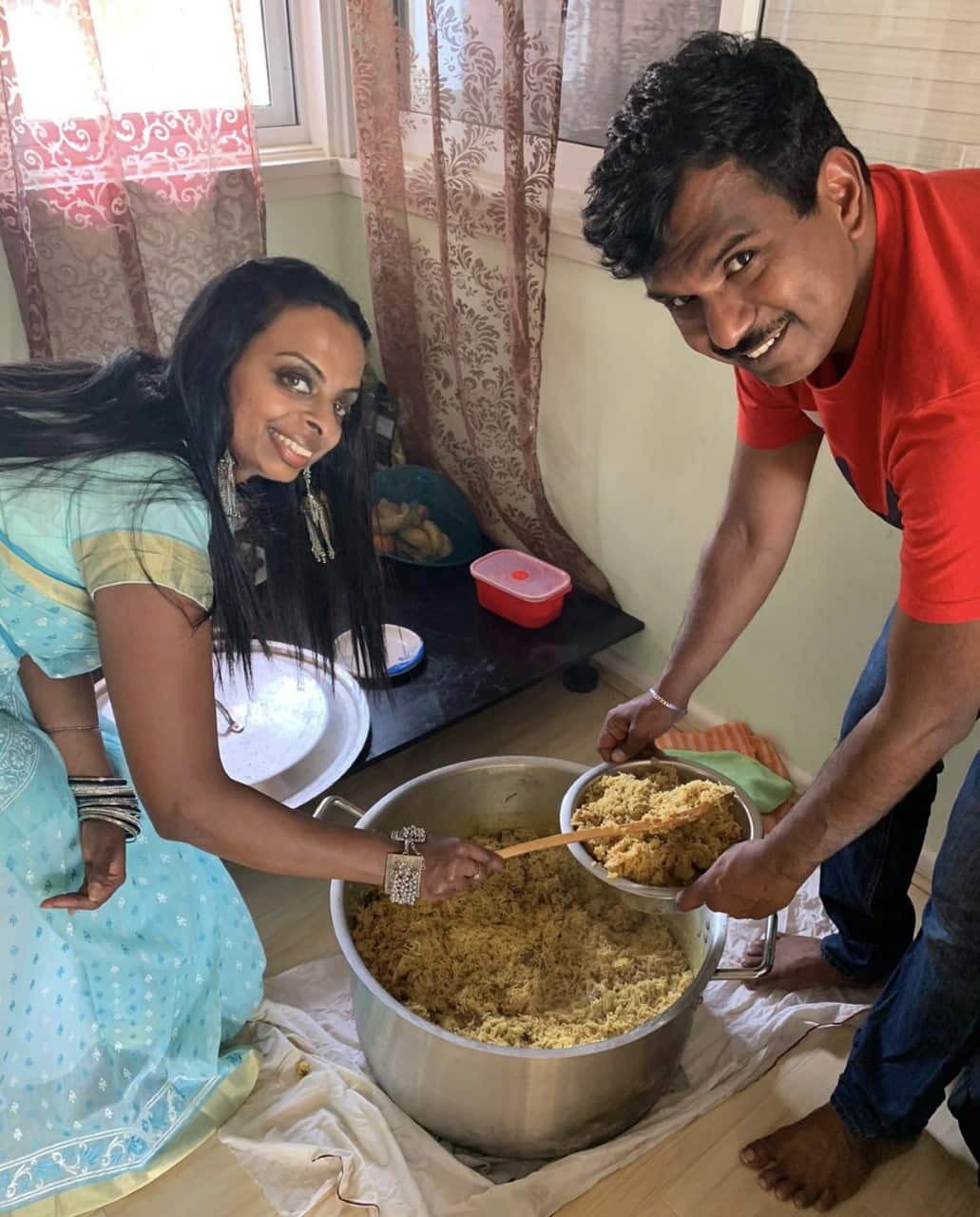 KALAIMEERAN SERVING BRIYANI.jpg