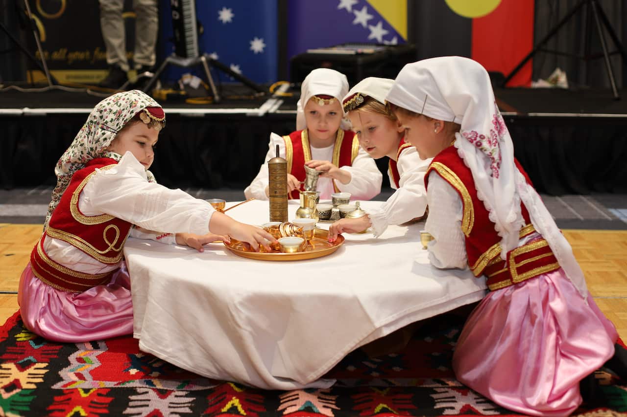 Najmlađa grupa KUD-a Dukat.jpg