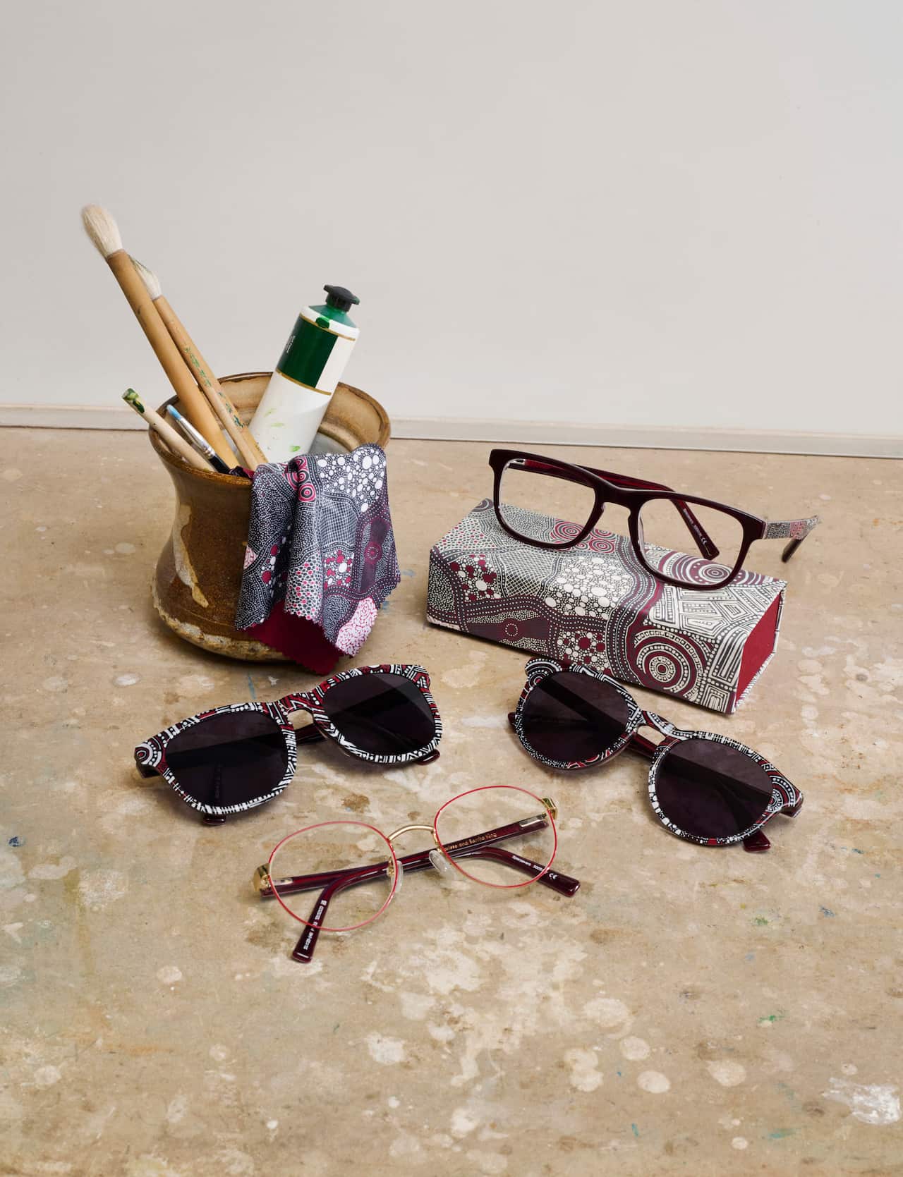 33152547_33152523_33152530_33152509_FredHollows_paint studio-300DPI.jpg