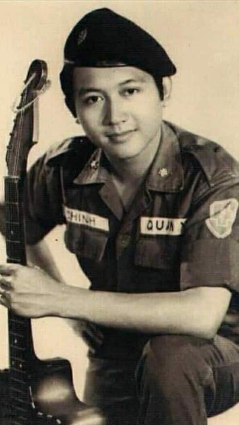 Thiếu Úy BS Trung Chỉnh ra trường năm 1971, gia nhạp Binh Chủng TQLC Quân Lực VNCH.jpg