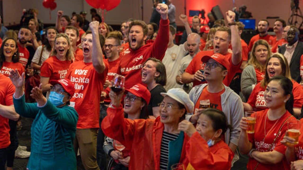 Labour party supporters.jpg