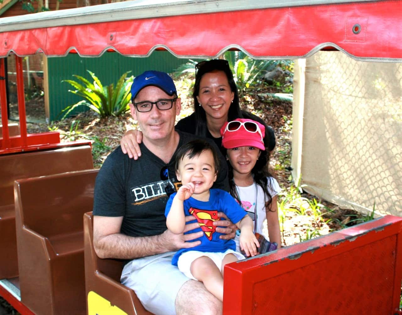 Flores and family 2.jpg