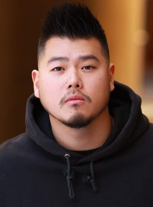 CHARLES_AN+headshot+2 crop.jpg