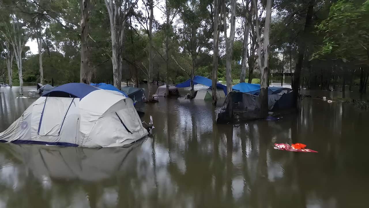 Inundated tents at Beenleigh, Queensland (SBS).jpg