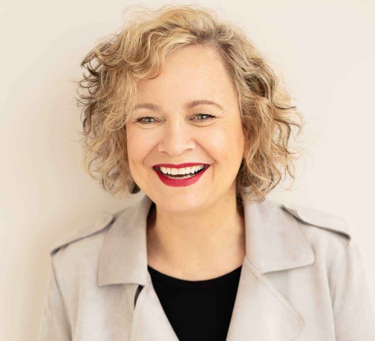 Angela Heise.jpg