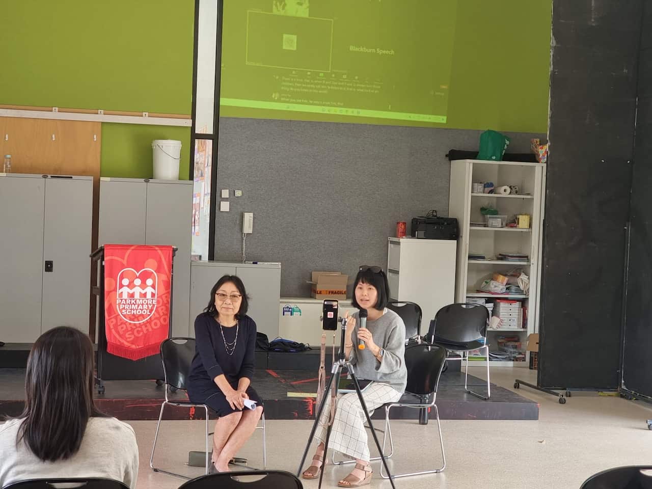 Community talk about bilingualism 2.JPG