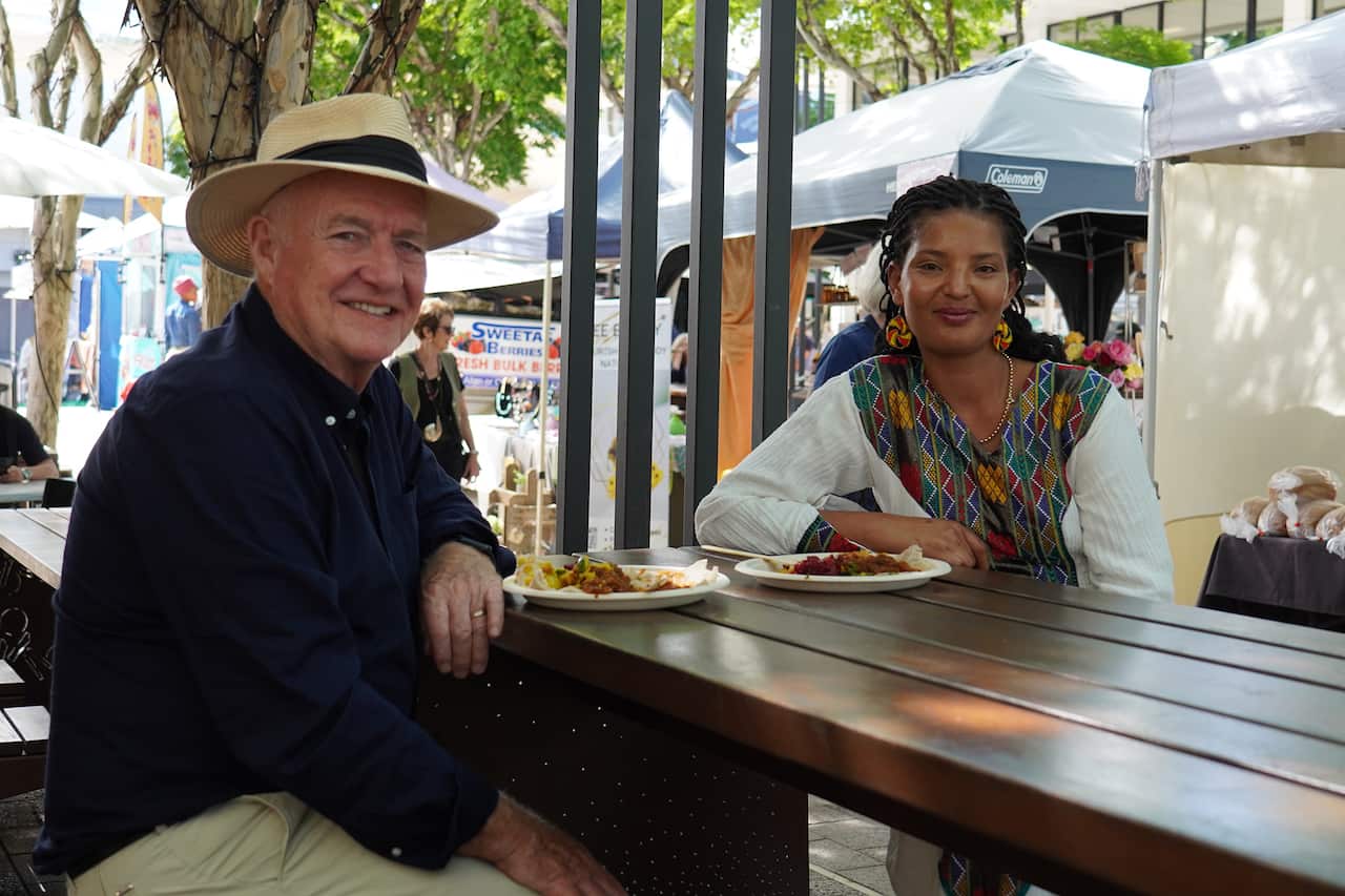 RSA ep 3 Rick Stein with food market trader Tigi DSC02656.jpg