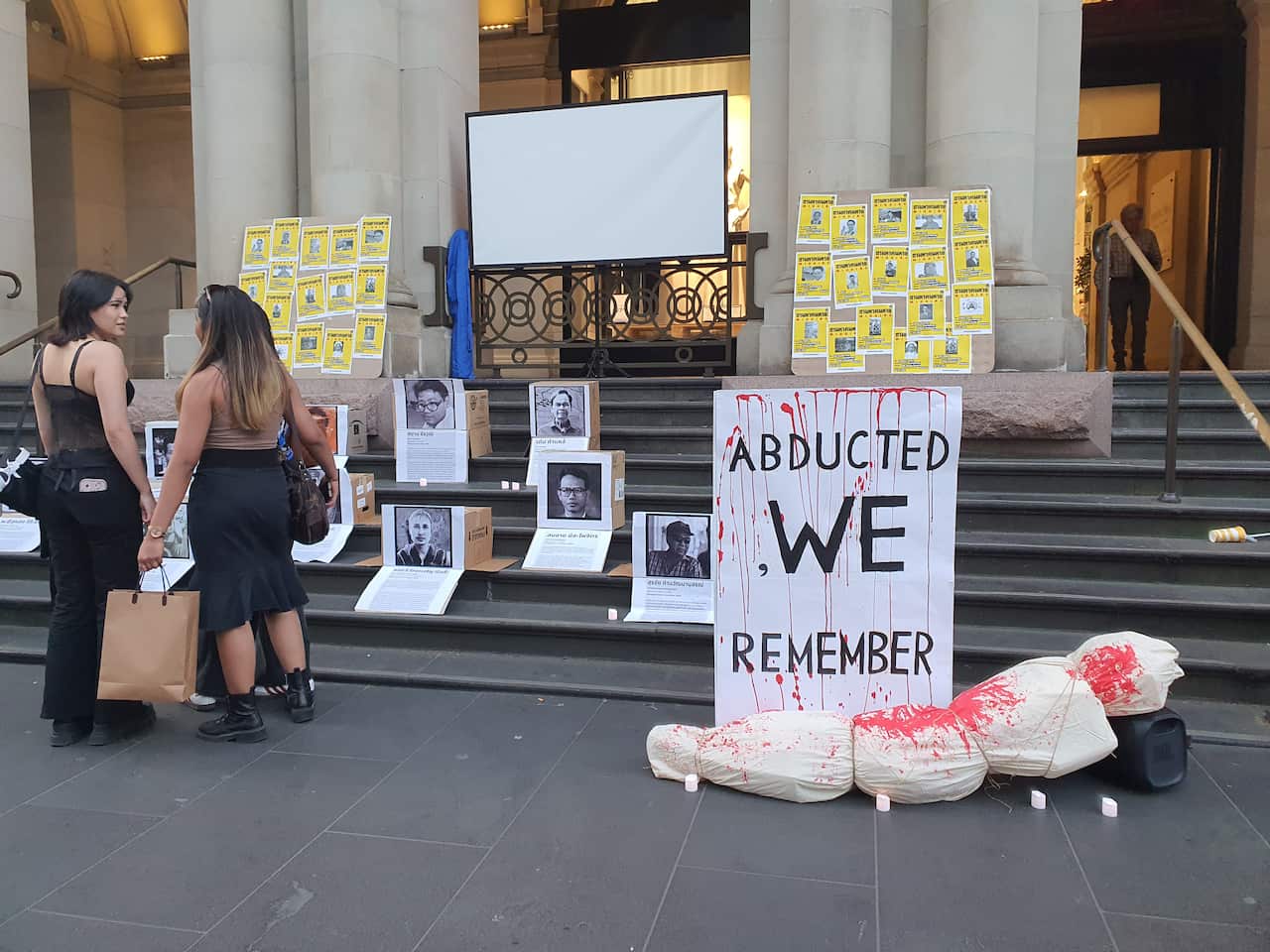 Photo-Tribute Thai abducted (5).jpg