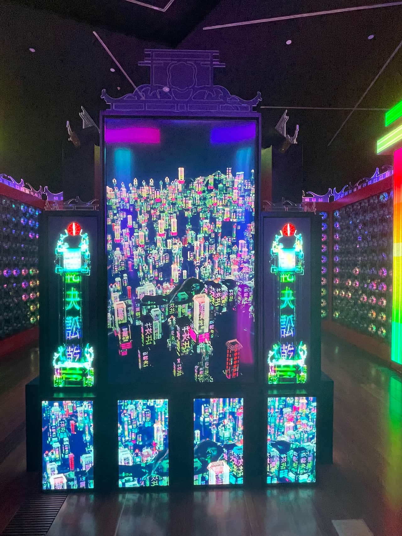 temple computer.jpg