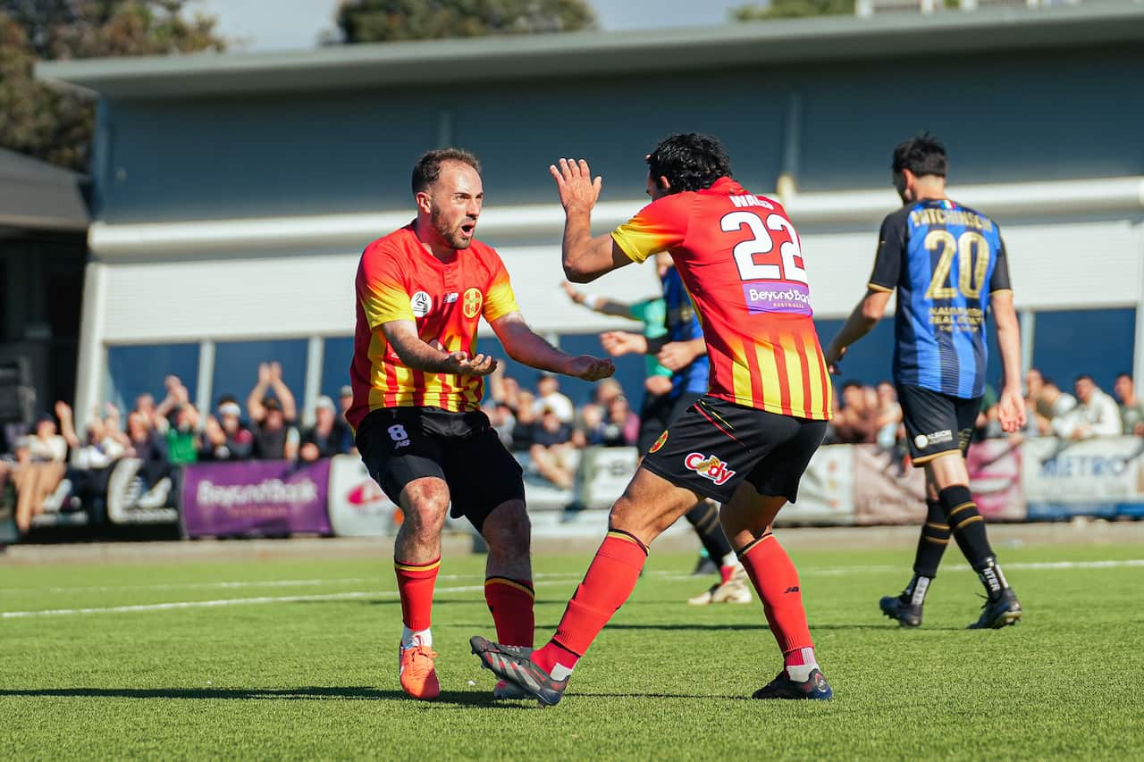 251109__MET_v_BWC_NICHOLAS_MARINONIHANRAHAN-18 (1).jpg