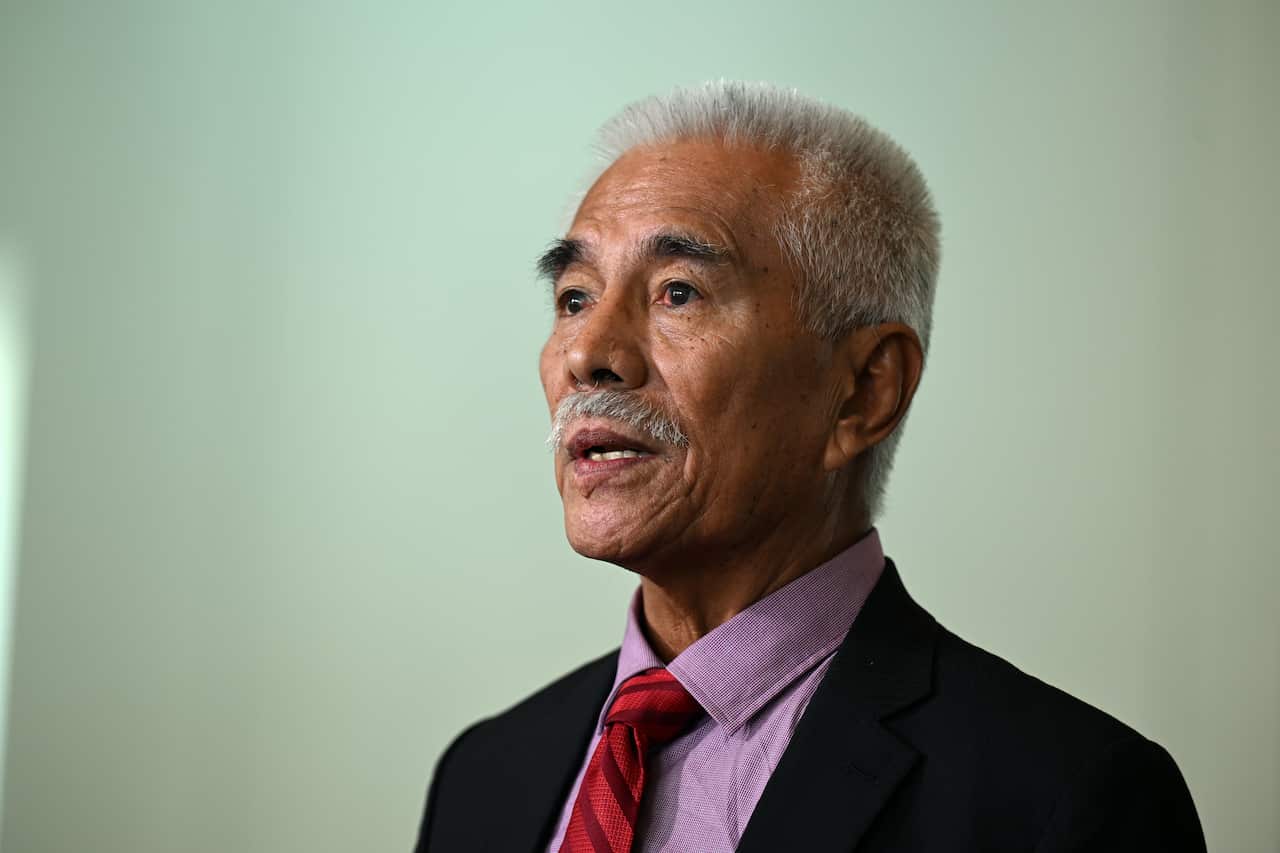 Anote Tong in a suit and tie