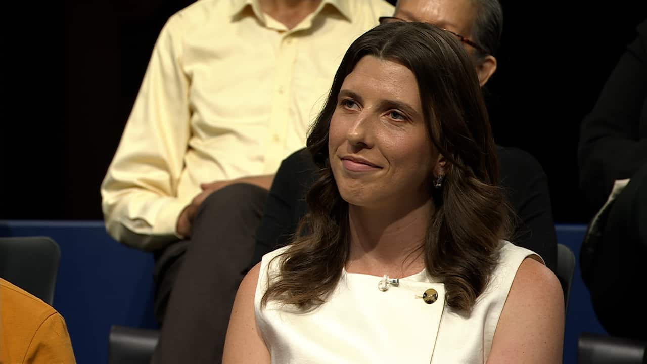 SOCIAL SCHISM_07.jpg