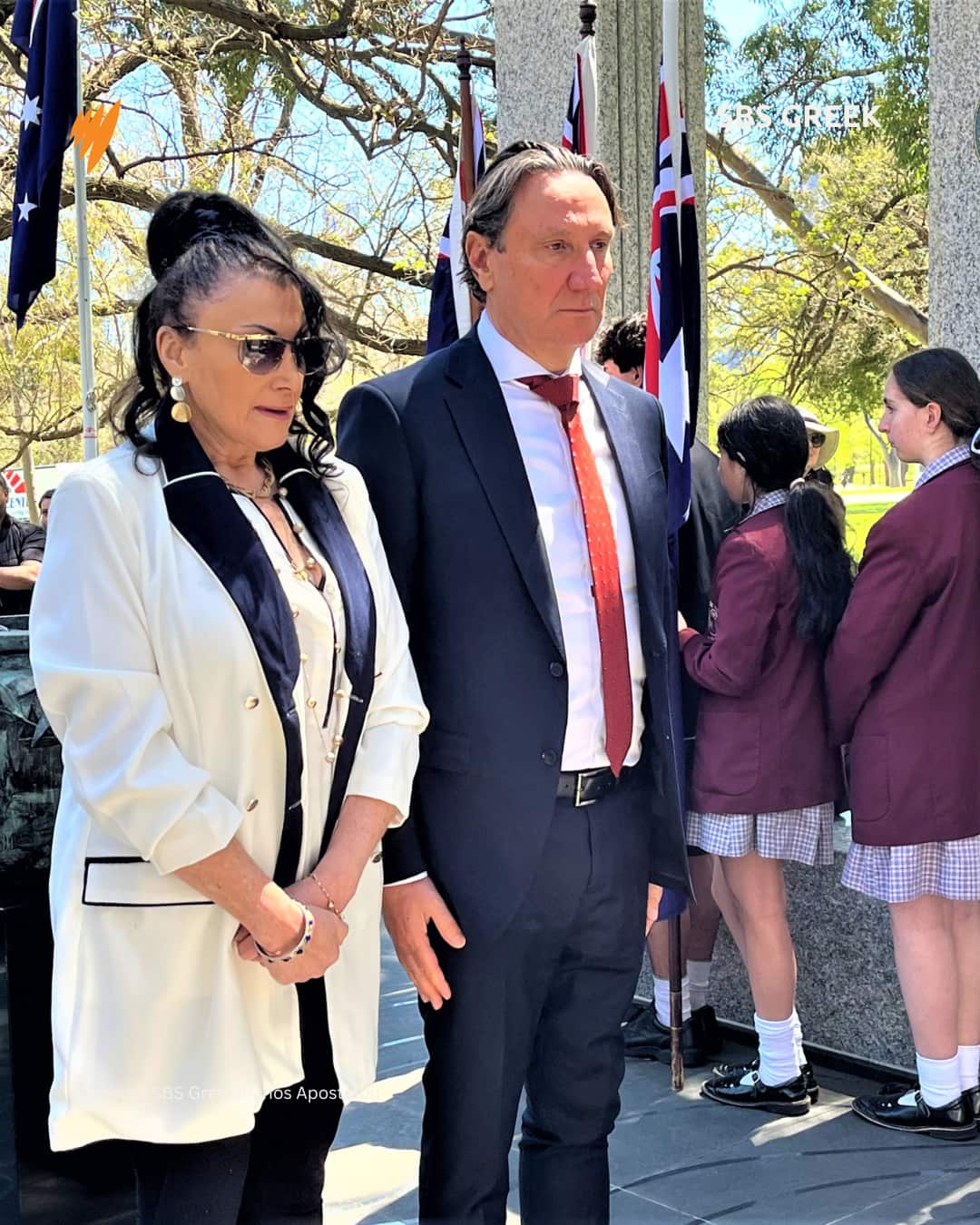 Ο πρόεδρος της Ελληνικής Κοινότητας Μελβούρνης, Βασίλης Παπαστεργιάδης και το μέλος του ΔΣ της Κοινότητας, Ανθή Σιδηροπούλου / SBS Greek: Panos Apostolou