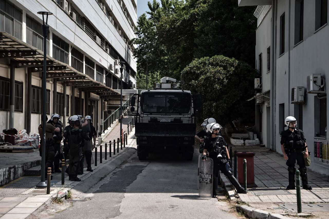 GREECE-UNIVERSITY-EDUCATION-POLICE