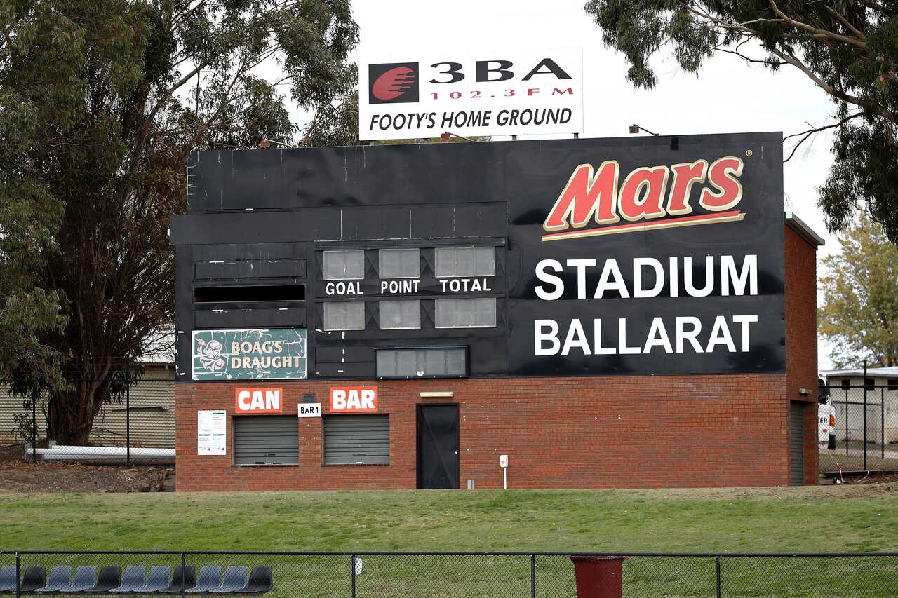 A building with signage that reads: "Mars Stadium Ballarat".
