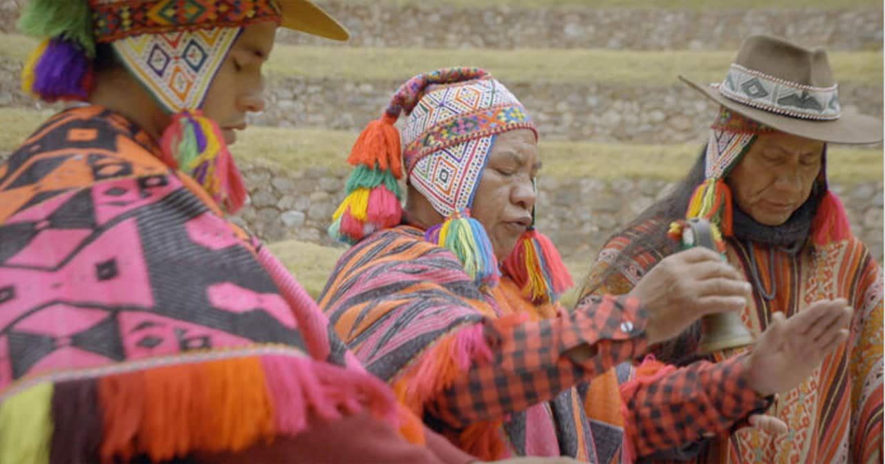Aprendiendo sobre la cultura local en Perú