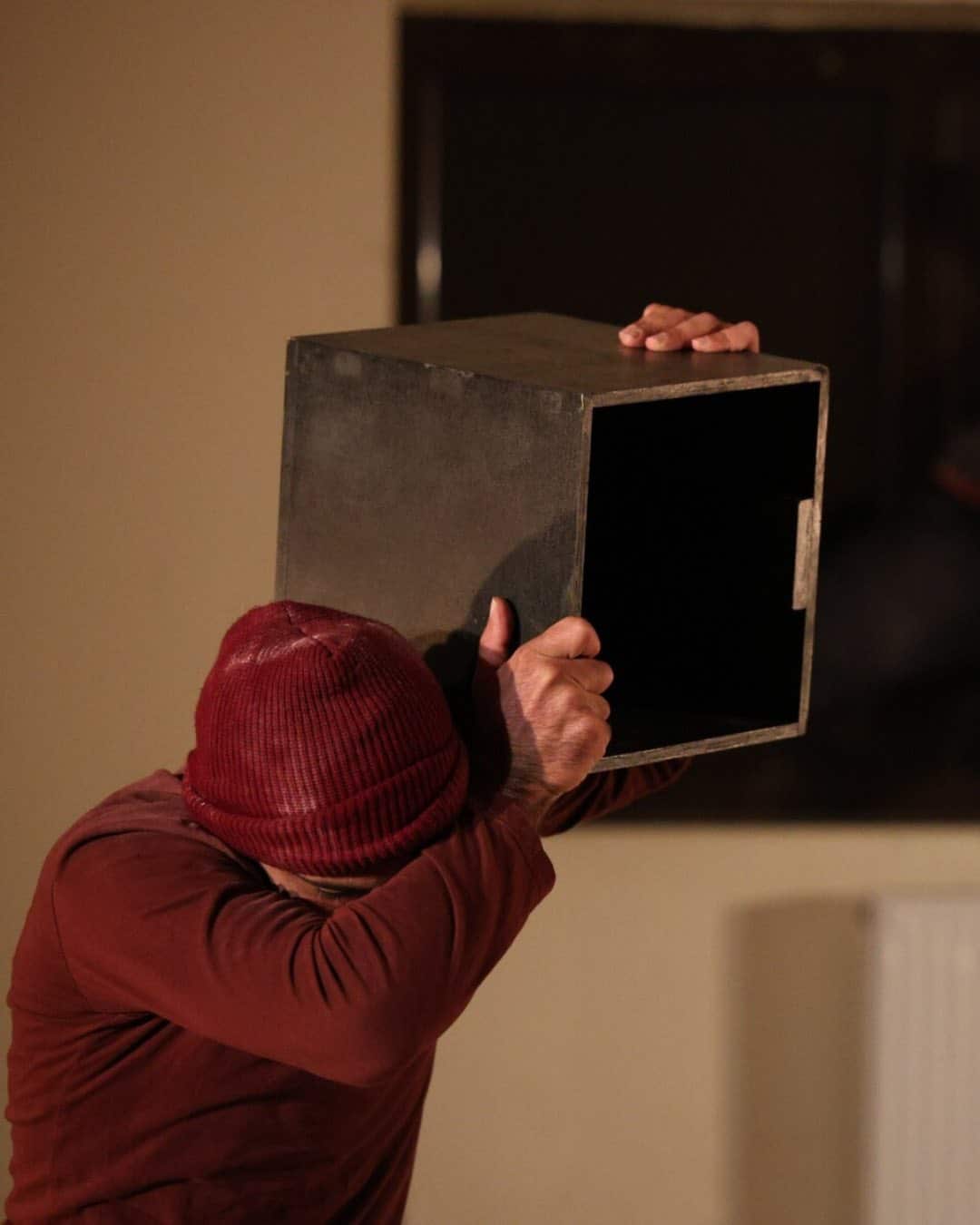 Οι δεκαεννιά κρατούμενοι του Κέντρου συμμετέχουν στο Εργαστηρίου Προσωπικής Ανάπτυξης Κρατουμένων, το οποίο υλοποιείται από το Εθνικό Θέατρο, υπό την καθοδήγηση του εμψυχωτή/σκηνοθέτη Στάθη Γράψα