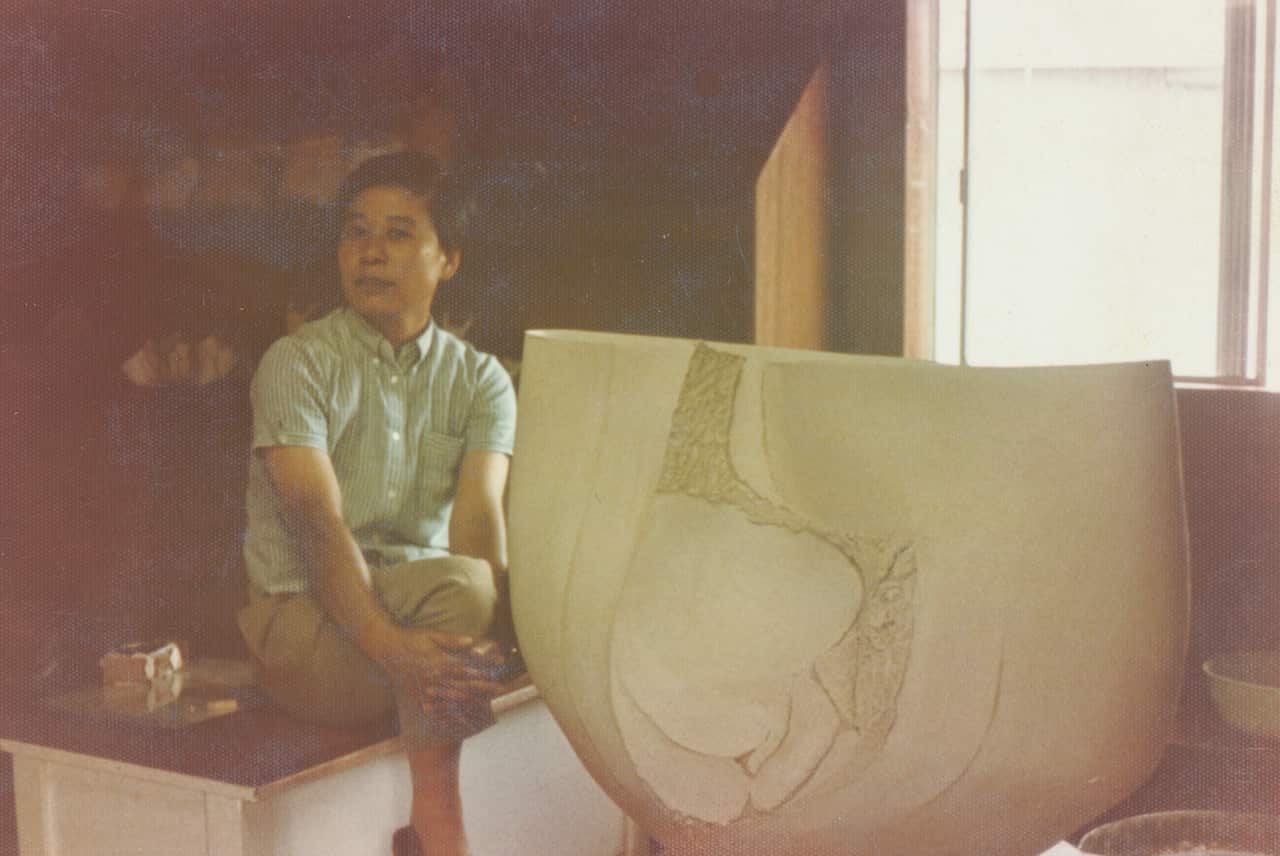 Hiroe with Dynamic Sea 1972.jpg