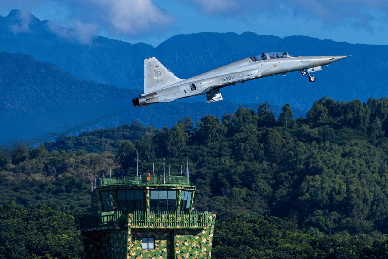 A Taiwanese F-5 fighter jet after taking off from Chihhang Air Base on 6 August 2022 in Taitung, Taiwan.